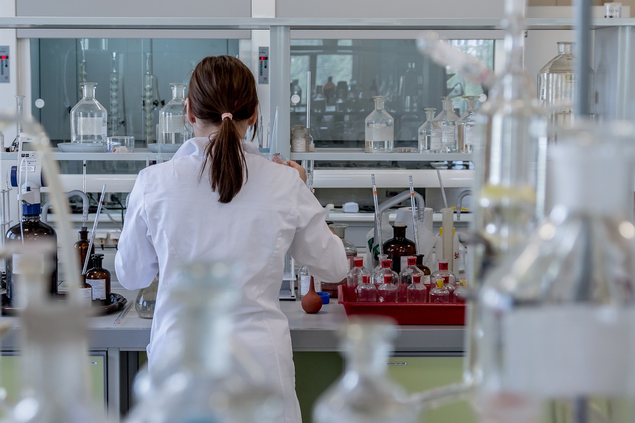 Diagnostics & Lab Services